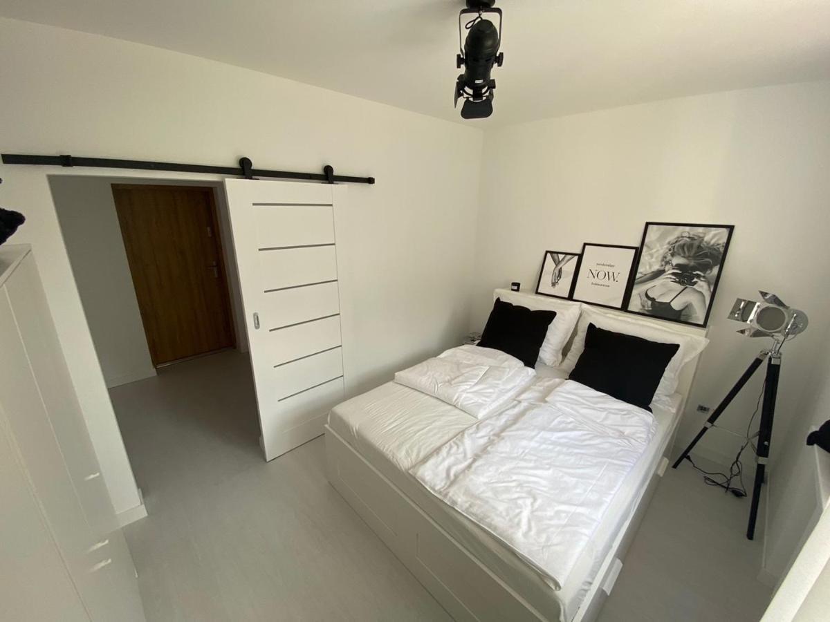 Przytulny Apartament Z Kominkiem Przy Jeziorze Borne Sulinowo Exterior foto