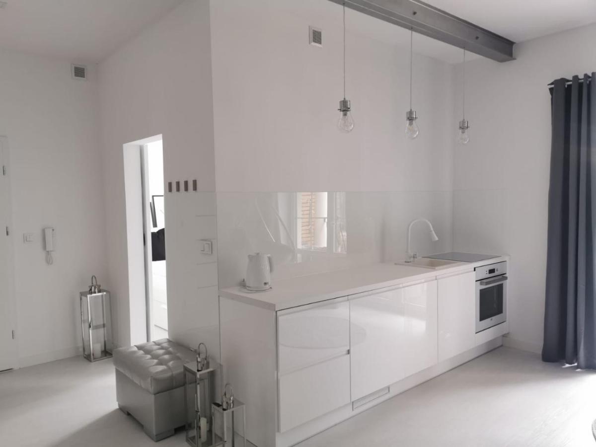 Przytulny Apartament Z Kominkiem Przy Jeziorze Borne Sulinowo Exterior foto