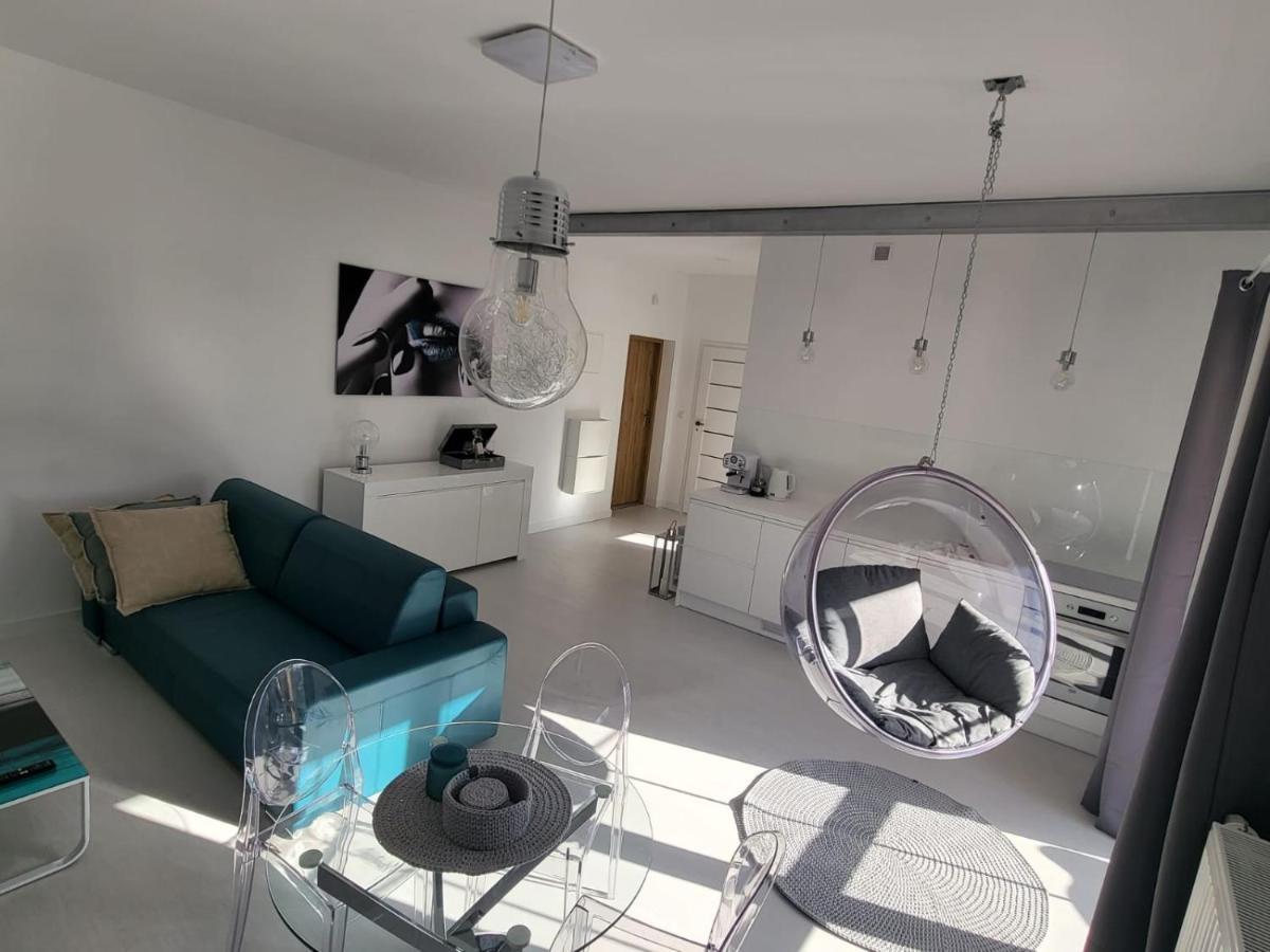 Przytulny Apartament Z Kominkiem Przy Jeziorze Borne Sulinowo Exterior foto
